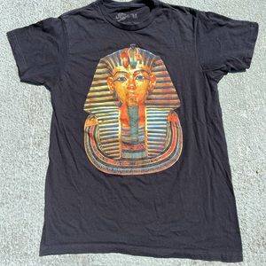 Vintage style pharaoh tee